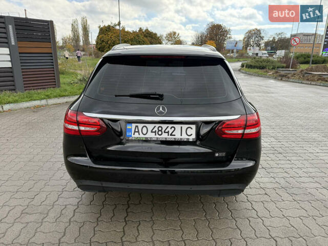 Мерседес Ц-Класс 2015 в Ужгороде на Automoto.ua Черный Мерседес Ц-Класс, объемом двигателя 1.6 л и пробегом 251 тыс. км за 14300 $, фото 4 на Automoto.ua
