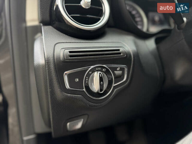 Чорний Мерседес Ц-Клас, об'ємом двигуна 1.6 л та пробігом 337 тис. км за 11500 $, фото 12 на Automoto.ua