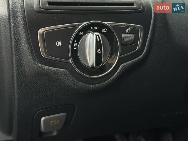 Чорний Мерседес Ц-Клас, об'ємом двигуна 1.6 л та пробігом 337 тис. км за 11500 $, фото 11 на Automoto.ua