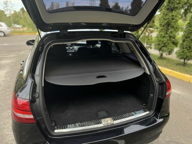 Черный Мерседес Ц-Класс, объемом двигателя 1.6 л и пробегом 337 тыс. км за 11500 $, фото 20 на Automoto.ua