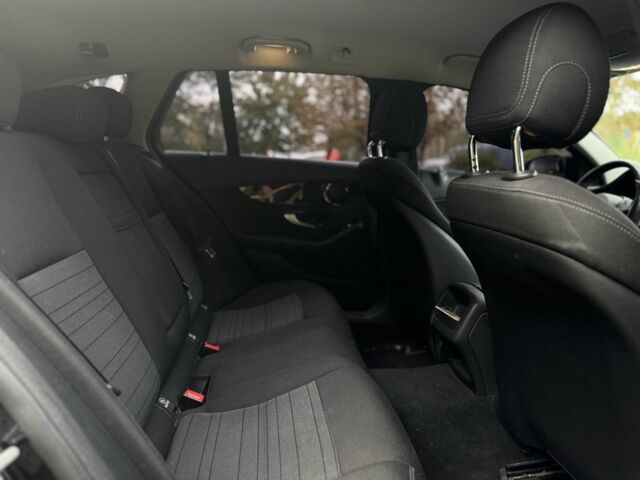 Черный Мерседес Ц-Класс, объемом двигателя 1.6 л и пробегом 337 тыс. км за 11500 $, фото 17 на Automoto.ua