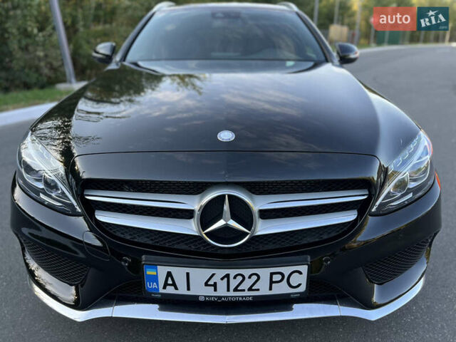 Чорний Мерседес Ц-Клас, об'ємом двигуна 2.2 л та пробігом 248 тис. км за 18000 $, фото 4 на Automoto.ua