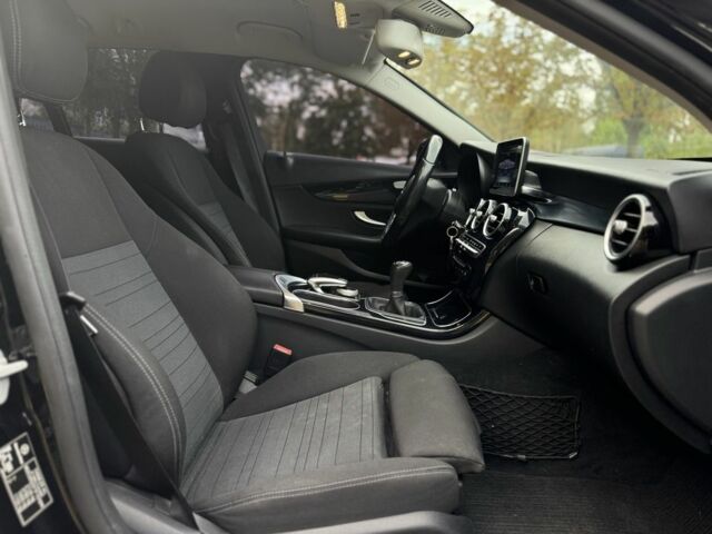 Черный Мерседес Ц-Класс, объемом двигателя 1.6 л и пробегом 337 тыс. км за 11500 $, фото 18 на Automoto.ua