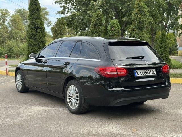 Черный Мерседес Ц-Класс, объемом двигателя 1.6 л и пробегом 337 тыс. км за 11500 $, фото 3 на Automoto.ua
