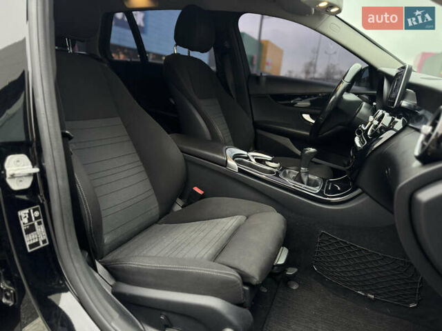 Черный Мерседес Ц-Класс, объемом двигателя 1.6 л и пробегом 337 тыс. км за 10900 $, фото 8 на Automoto.ua