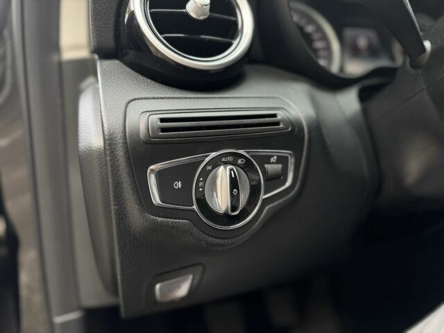 Черный Мерседес Ц-Класс, объемом двигателя 1.6 л и пробегом 337 тыс. км за 11500 $, фото 9 на Automoto.ua