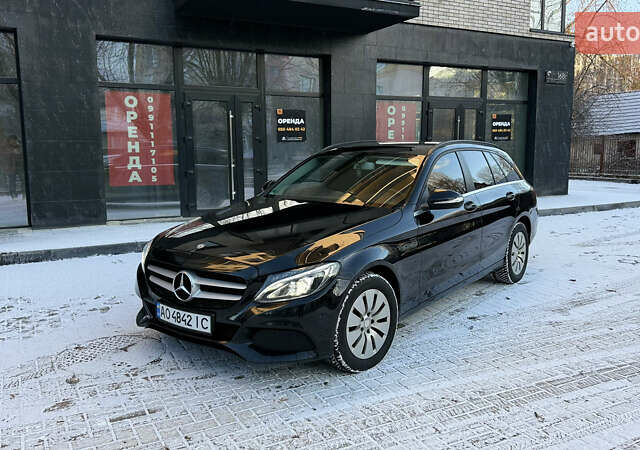 Чорний Мерседес Ц-Клас, об'ємом двигуна 1.6 л та пробігом 251 тис. км за 13333 $, фото 1 на Automoto.ua