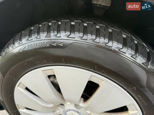 Мерседес Ц-Класс 2015 в Ужгороде на Automoto.ua Черный Мерседес Ц-Класс, объемом двигателя 1.6 л и пробегом 251 тыс. км за 14300 $, фото 13 на Automoto.ua