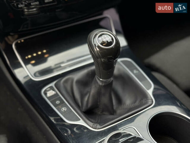 Чорний Мерседес Ц-Клас, об'ємом двигуна 1.6 л та пробігом 337 тис. км за 11500 $, фото 14 на Automoto.ua