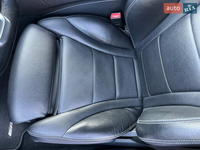 Чорний Мерседес Ц-Клас, об'ємом двигуна 2.2 л та пробігом 248 тис. км за 18000 $, фото 20 на Automoto.ua