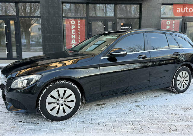 Чорний Мерседес Ц-Клас, об'ємом двигуна 1.6 л та пробігом 251 тис. км за 13333 $, фото 2 на Automoto.ua