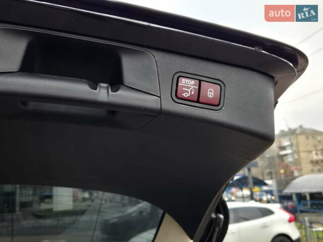 Черный Мерседес Ц-Класс, объемом двигателя 2.2 л и пробегом 93 тыс. км за 21000 $, фото 29 на Automoto.ua
