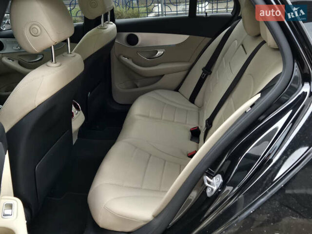 Черный Мерседес Ц-Класс, объемом двигателя 2.2 л и пробегом 93 тыс. км за 21000 $, фото 10 на Automoto.ua