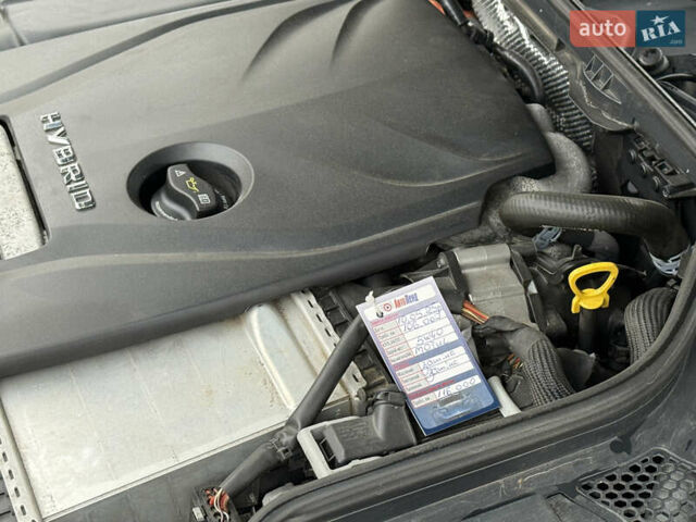 Чорний Мерседес Ц-Клас, об'ємом двигуна 2 л та пробігом 108 тис. км за 22999 $, фото 29 на Automoto.ua