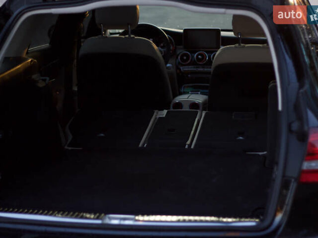 Черный Мерседес Ц-Класс, объемом двигателя 2.14 л и пробегом 92 тыс. км за 24999 $, фото 14 на Automoto.ua