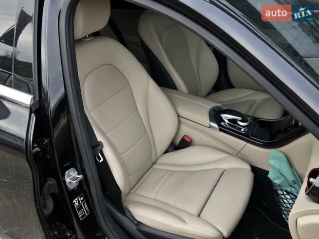 Черный Мерседес Ц-Класс, объемом двигателя 2.2 л и пробегом 93 тыс. км за 21000 $, фото 13 на Automoto.ua