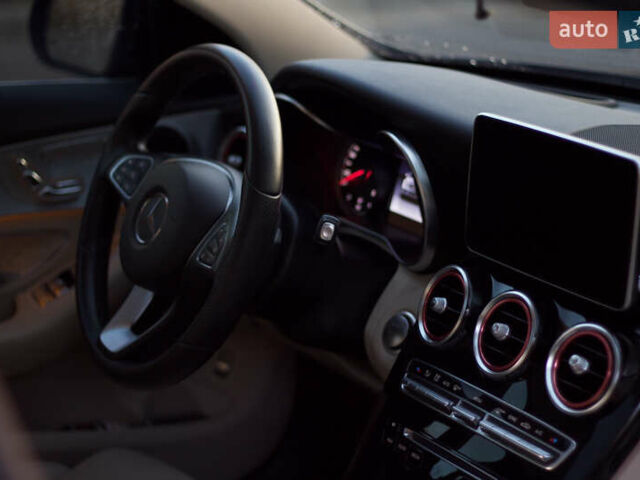 Черный Мерседес Ц-Класс, объемом двигателя 2.14 л и пробегом 92 тыс. км за 24999 $, фото 10 на Automoto.ua