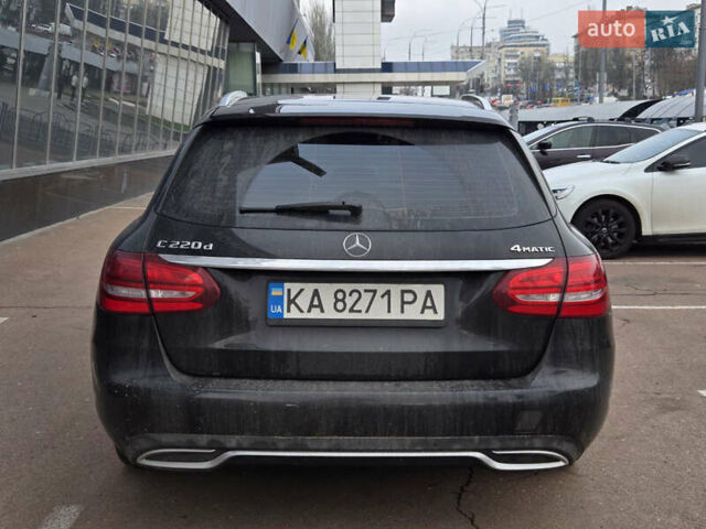 Черный Мерседес Ц-Класс, объемом двигателя 2.2 л и пробегом 93 тыс. км за 21000 $, фото 5 на Automoto.ua