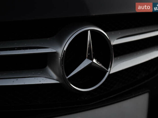 Черный Мерседес Ц-Класс, объемом двигателя 2.14 л и пробегом 92 тыс. км за 24999 $, фото 5 на Automoto.ua