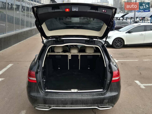 Черный Мерседес Ц-Класс, объемом двигателя 2.2 л и пробегом 93 тыс. км за 21000 $, фото 30 на Automoto.ua