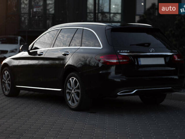 Черный Мерседес Ц-Класс, объемом двигателя 2.14 л и пробегом 92 тыс. км за 24999 $, фото 4 на Automoto.ua