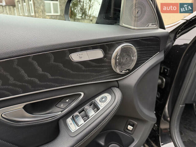 Чорний Мерседес Ц-Клас, об'ємом двигуна 2 л та пробігом 108 тис. км за 22999 $, фото 19 на Automoto.ua