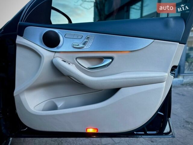Черный Мерседес Ц-Класс, объемом двигателя 2.14 л и пробегом 96 тыс. км за 20500 $, фото 22 на Automoto.ua