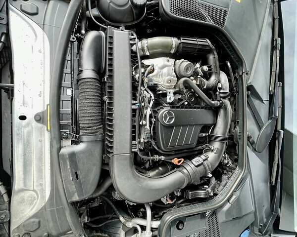 Черный Мерседес Ц-Класс, объемом двигателя 1.6 л и пробегом 220 тыс. км за 13500 $, фото 68 на Automoto.ua