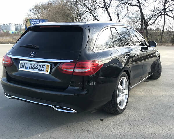 Черный Мерседес Ц-Класс, объемом двигателя 2.1 л и пробегом 207 тыс. км за 16800 $, фото 11 на Automoto.ua