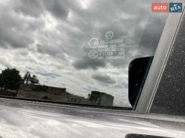 Черный Мерседес Ц-Класс, объемом двигателя 2.14 л и пробегом 253 тыс. км за 19500 $, фото 25 на Automoto.ua