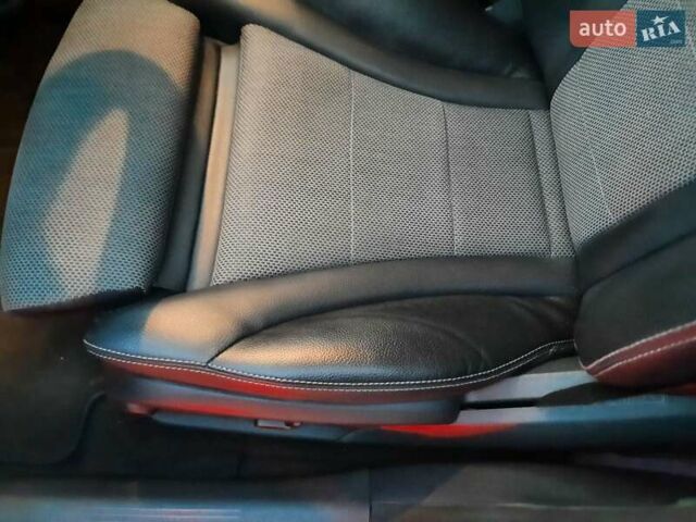 Черный Мерседес Ц-Класс, объемом двигателя 2.1 л и пробегом 145 тыс. км за 24000 $, фото 22 на Automoto.ua