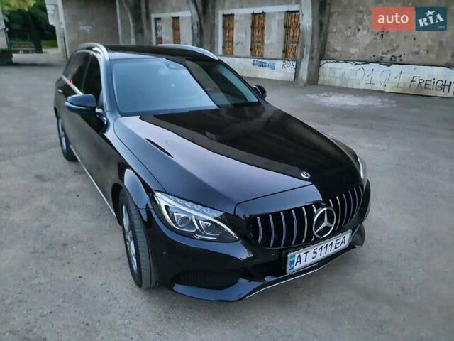 Черный Мерседес Ц-Класс, объемом двигателя 2.1 л и пробегом 145 тыс. км за 24000 $, фото 3 на Automoto.ua