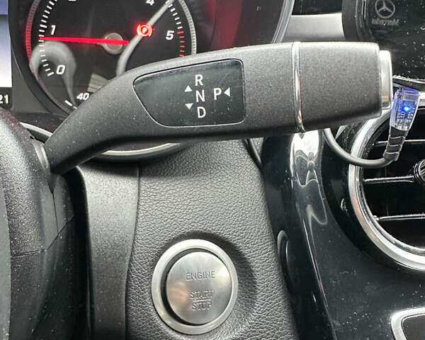 Черный Мерседес Ц-Класс, объемом двигателя 2.14 л и пробегом 253 тыс. км за 19500 $, фото 33 на Automoto.ua