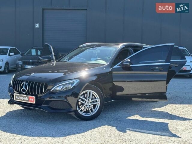 Черный Мерседес Ц-Класс, объемом двигателя 2.2 л и пробегом 156 тыс. км за 18290 $, фото 56 на Automoto.ua