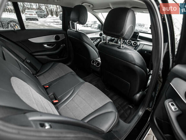 Чорний Мерседес Ц-Клас, об'ємом двигуна 2.2 л та пробігом 241 тис. км за 18900 $, фото 25 на Automoto.ua