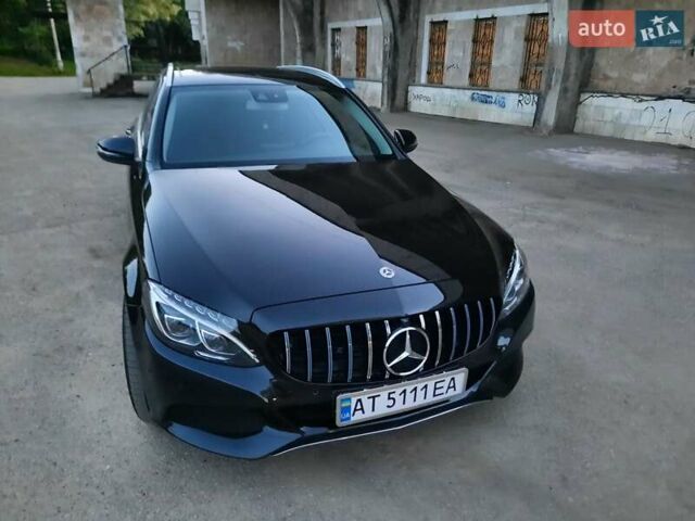 Черный Мерседес Ц-Класс, объемом двигателя 2.1 л и пробегом 145 тыс. км за 24000 $, фото 1 на Automoto.ua