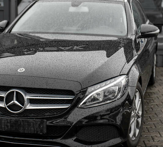 Чорний Мерседес Ц-Клас, об'ємом двигуна 2.2 л та пробігом 241 тис. км за 18900 $, фото 11 на Automoto.ua