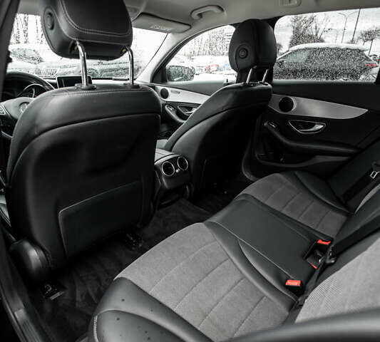 Чорний Мерседес Ц-Клас, об'ємом двигуна 2.2 л та пробігом 241 тис. км за 18900 $, фото 21 на Automoto.ua