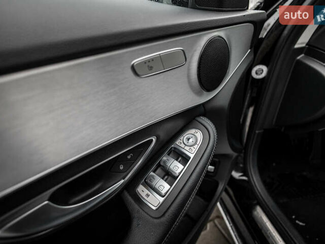 Чорний Мерседес Ц-Клас, об'ємом двигуна 2.2 л та пробігом 241 тис. км за 18900 $, фото 23 на Automoto.ua