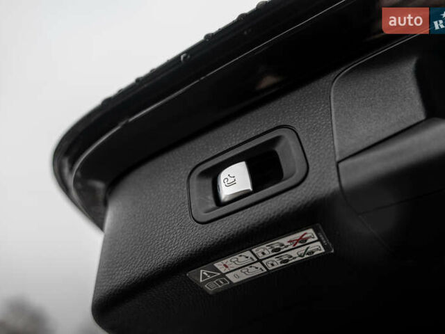 Чорний Мерседес Ц-Клас, об'ємом двигуна 2.2 л та пробігом 241 тис. км за 18900 $, фото 27 на Automoto.ua