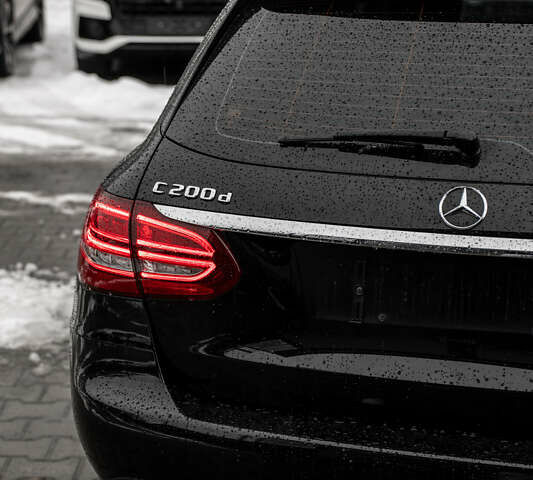 Чорний Мерседес Ц-Клас, об'ємом двигуна 2.2 л та пробігом 241 тис. км за 18900 $, фото 31 на Automoto.ua