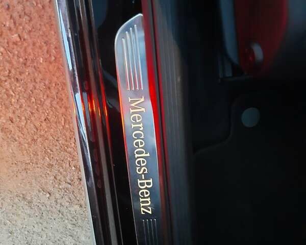 Черный Мерседес Ц-Класс, объемом двигателя 2.1 л и пробегом 145 тыс. км за 24000 $, фото 29 на Automoto.ua