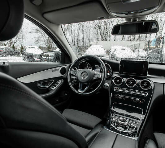 Чорний Мерседес Ц-Клас, об'ємом двигуна 2.2 л та пробігом 241 тис. км за 18900 $, фото 19 на Automoto.ua