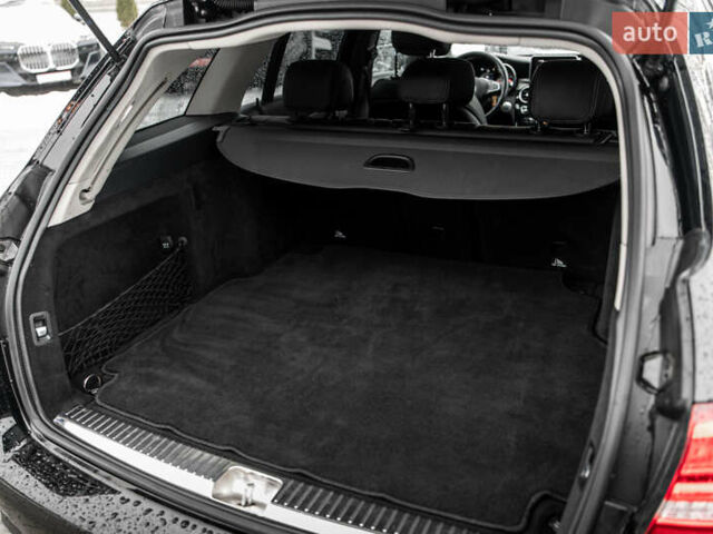 Чорний Мерседес Ц-Клас, об'ємом двигуна 2.2 л та пробігом 241 тис. км за 18900 $, фото 29 на Automoto.ua