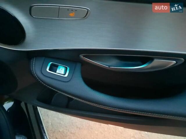 Черный Мерседес Ц-Класс, объемом двигателя 2.1 л и пробегом 145 тыс. км за 24000 $, фото 25 на Automoto.ua