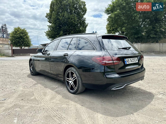 Черный Мерседес Ц-Класс, объемом двигателя 2.14 л и пробегом 253 тыс. км за 19500 $, фото 2 на Automoto.ua