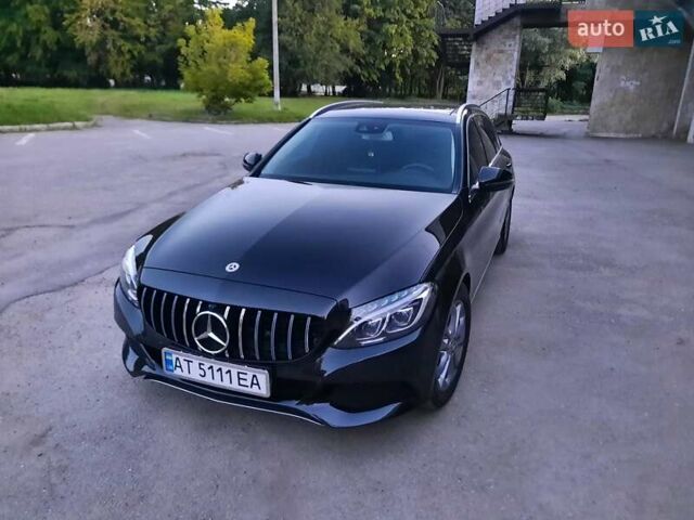 Черный Мерседес Ц-Класс, объемом двигателя 2.1 л и пробегом 145 тыс. км за 24000 $, фото 9 на Automoto.ua