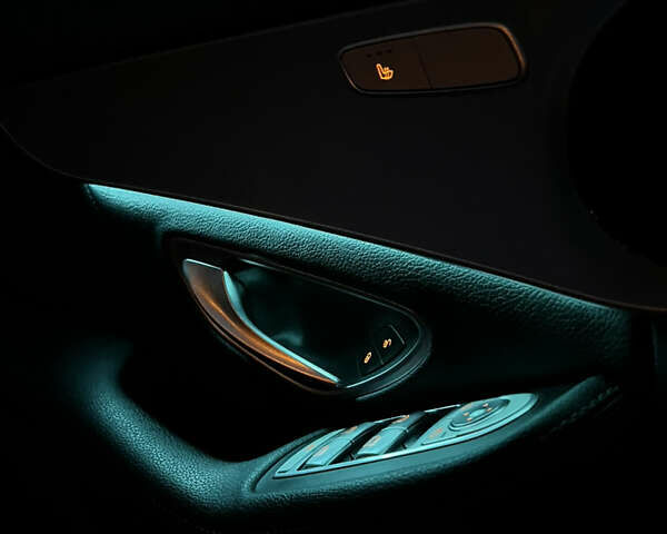 Чорний Мерседес Ц-Клас, об'ємом двигуна 2.14 л та пробігом 331 тис. км за 18499 $, фото 25 на Automoto.ua