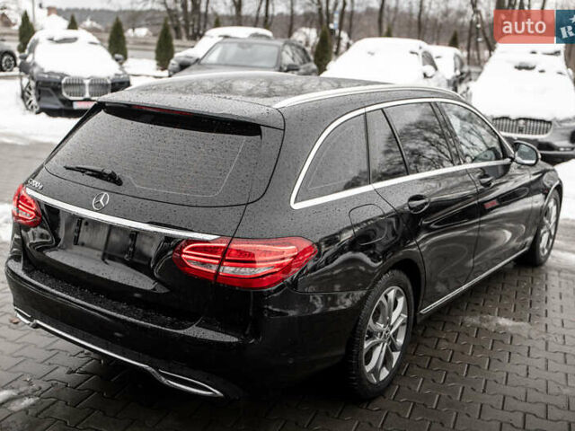 Чорний Мерседес Ц-Клас, об'ємом двигуна 2.2 л та пробігом 241 тис. км за 18900 $, фото 10 на Automoto.ua