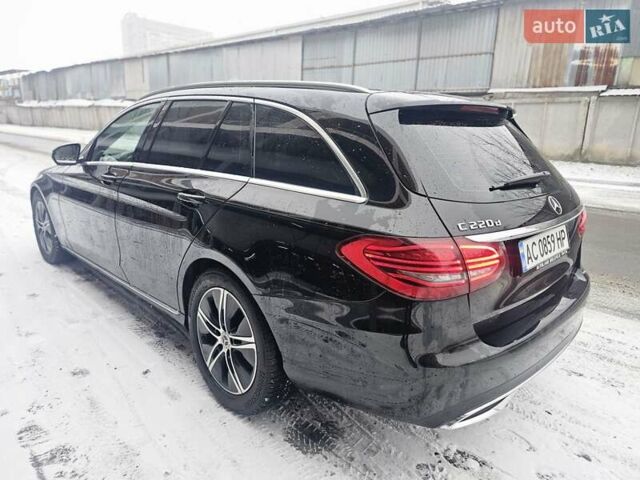Чорний Мерседес Ц-Клас, об'ємом двигуна 1.95 л та пробігом 275 тис. км за 23500 $, фото 10 на Automoto.ua